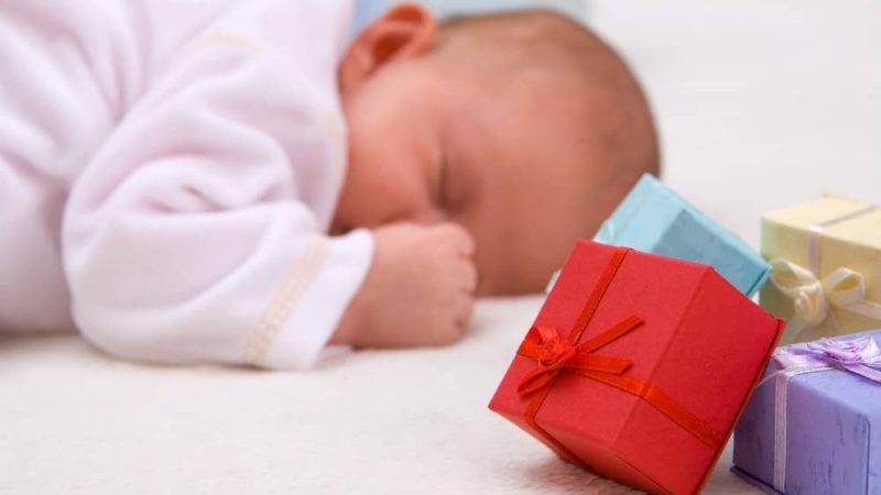 Special tips to pick best name for your baby