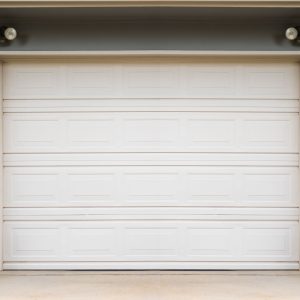 A guide to selecting the perfect farmhouse garage doors